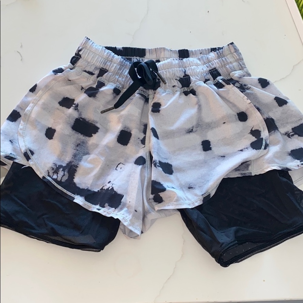 Lululemon Sz 4 Bike Shorts